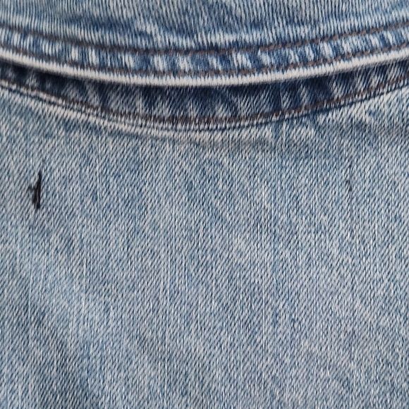 Karl Lagerfeld Paris Jean Denim Jacket Shirt Shacket Raw Hem Cut Off (NWOT) - Picture 7 of 15